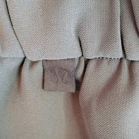 Lululemon On the Fly Jogger Velvet Trim Green Drawstring Athletic Pant Size 2 - Picture 8 of 11